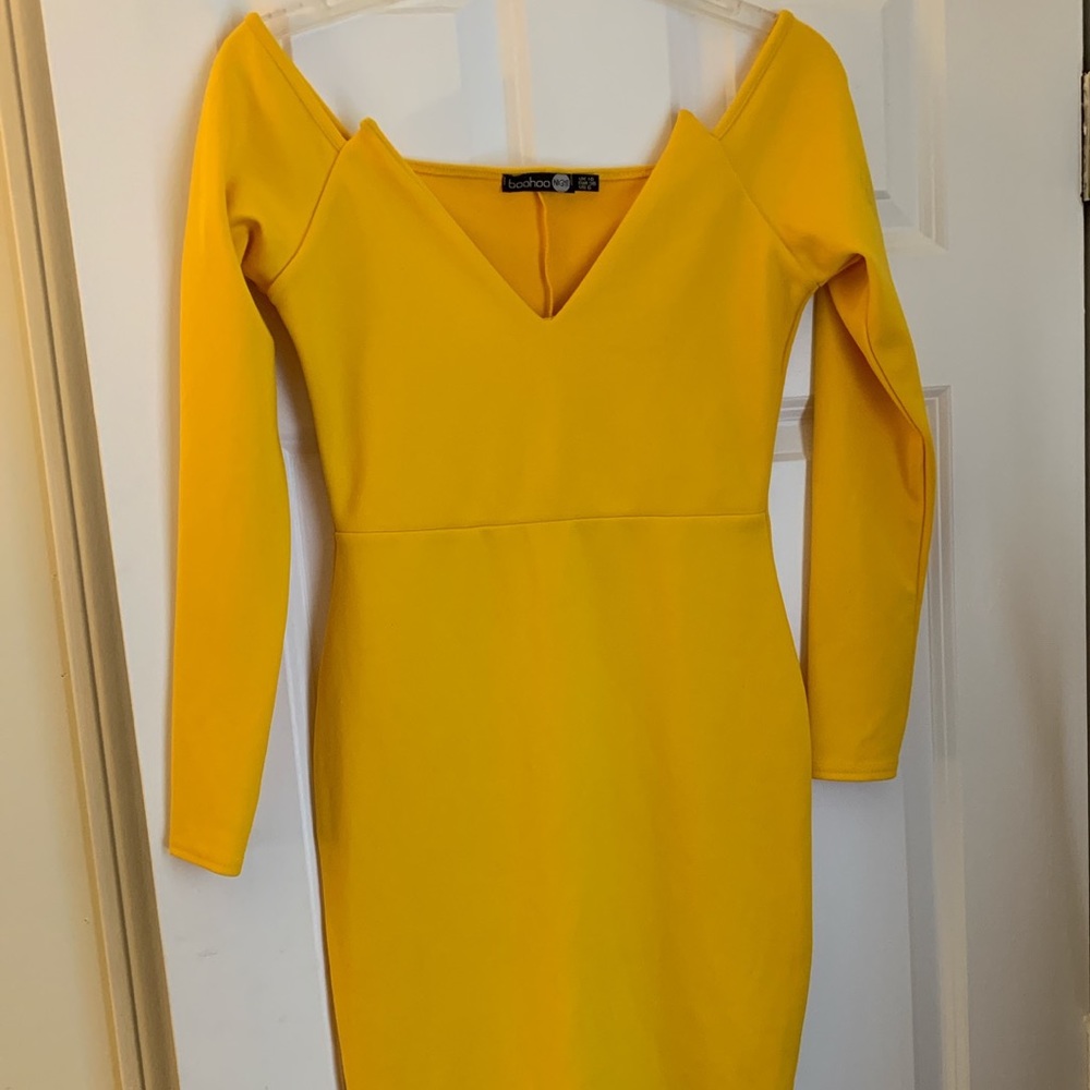 Boohoo yellow off the shoulder dress (Brand New)
